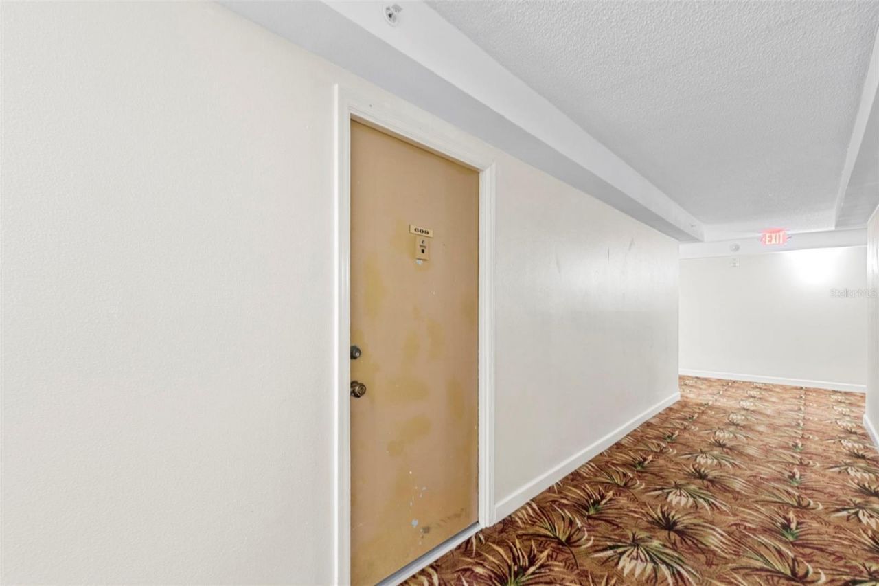 51 Island Way, Unit 608, Clearwater Beach, FL 33767 Photo