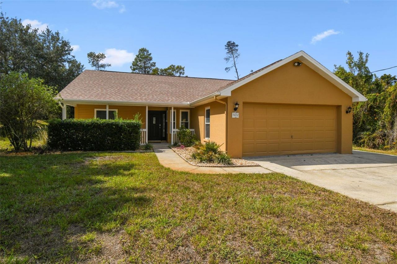 7021 Oregon Chickadee Road, Weeki Wachee, FL 34613 Main Photo
