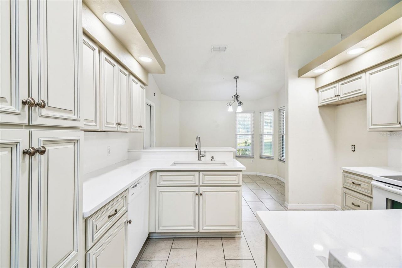 7021 Oregon Chickadee Road, Weeki Wachee, FL 34613 Photo