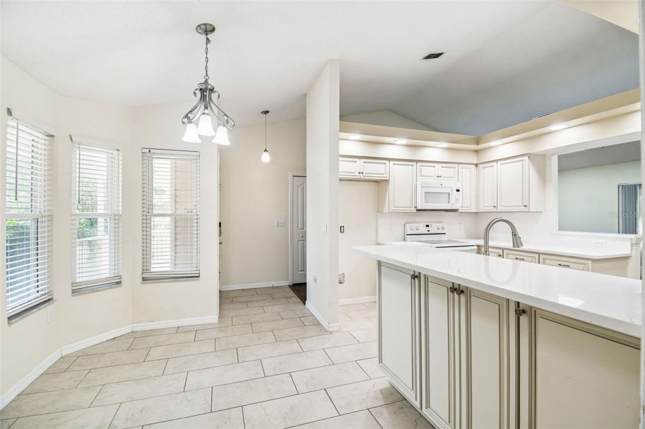 7021 Oregon Chickadee Road, Weeki Wachee, FL 34613 Photo