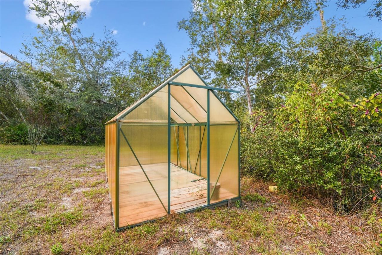 7021 Oregon Chickadee Road, Weeki Wachee, FL 34613 Photo