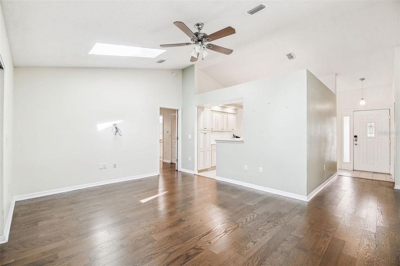 7021 Oregon Chickadee Road, Weeki Wachee, FL 34613 Photo