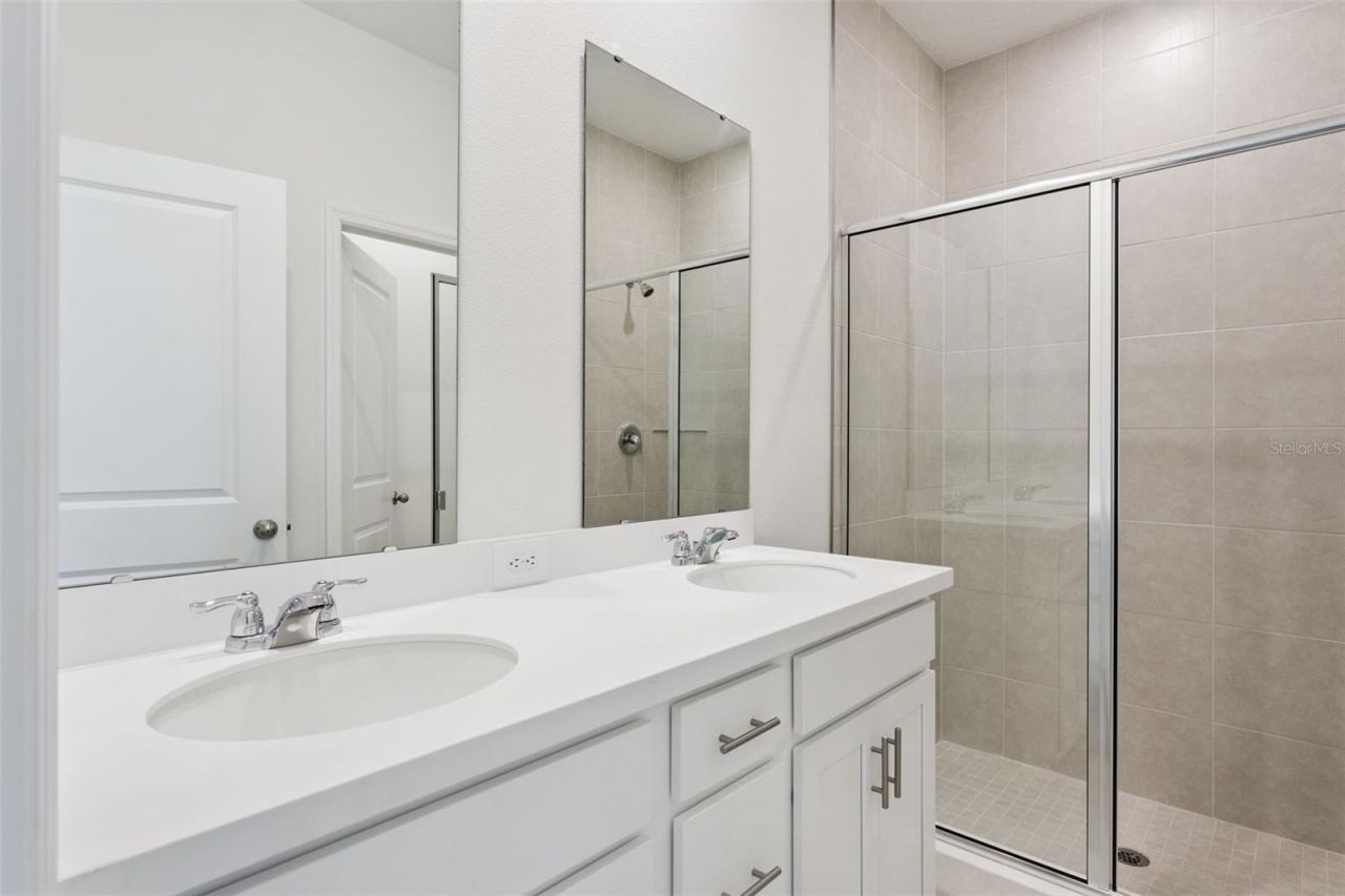 4300 Darby Court , Eustis, FL 32736 Photo