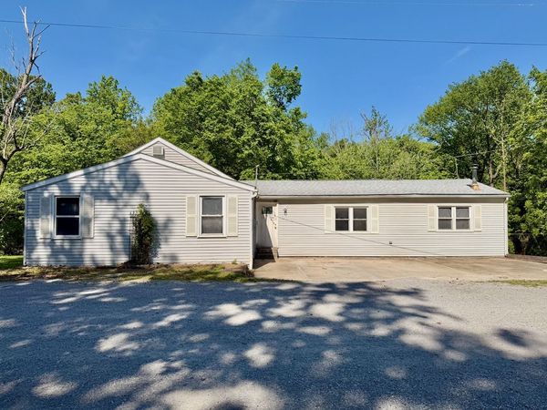 7 Lost Ranch Road , Murphysboro, IL 62966