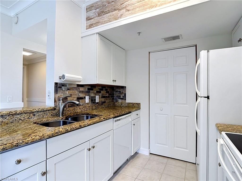 15625 Ocean Walk Cir, Unit 206, Fort Myers, FL 33908 Photo