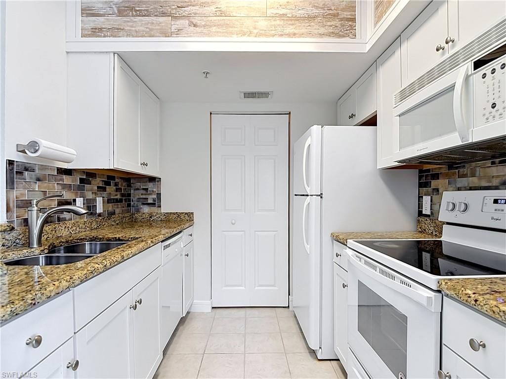 15625 Ocean Walk Cir, Unit 206, Fort Myers, FL 33908 Photo