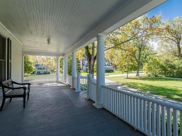 144 Taconic Road, Manchester, VT 05254
