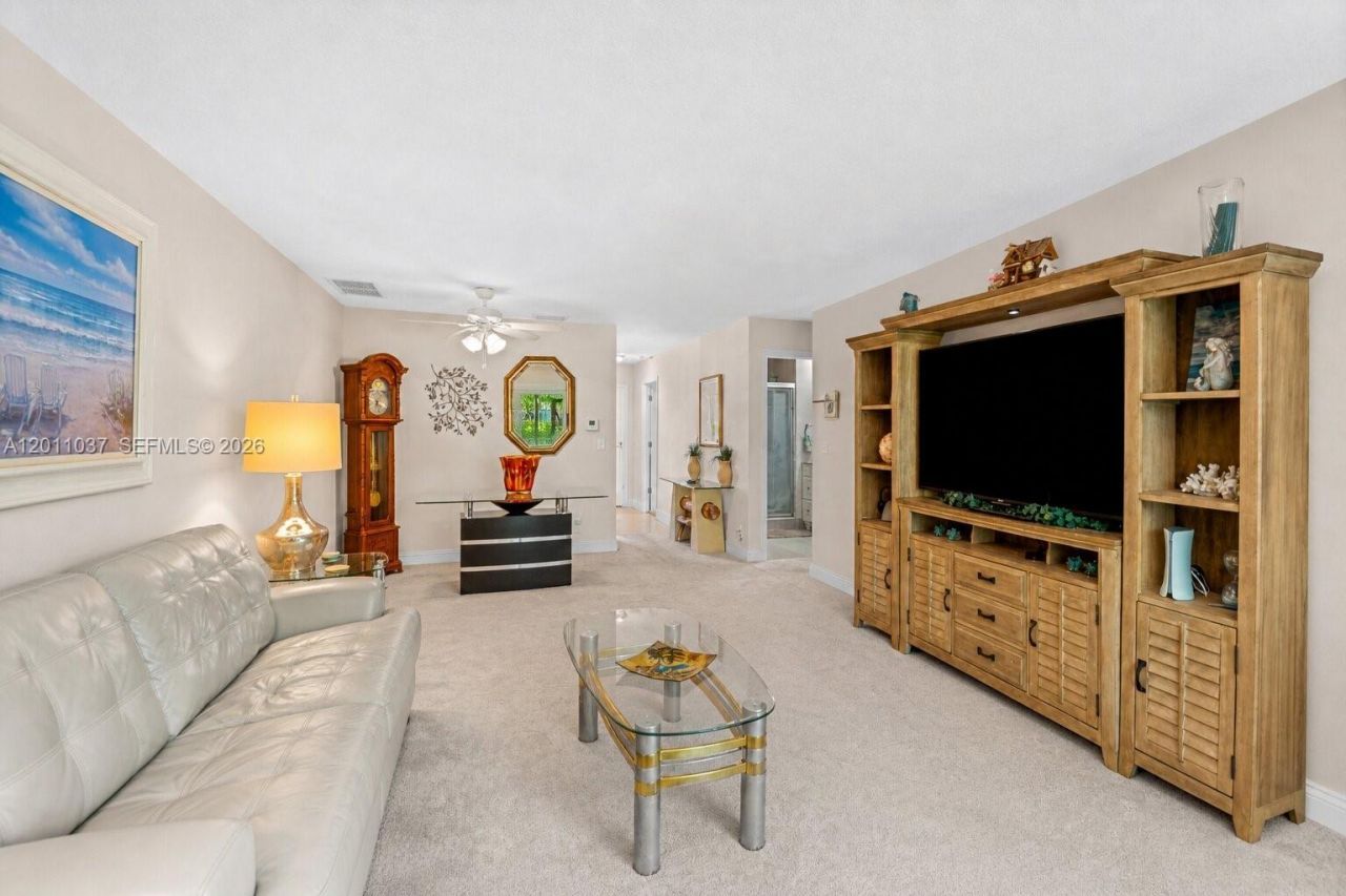 8887 Bella Vista Dr, Unit 8887, Boca Raton, FL 33433 Photo