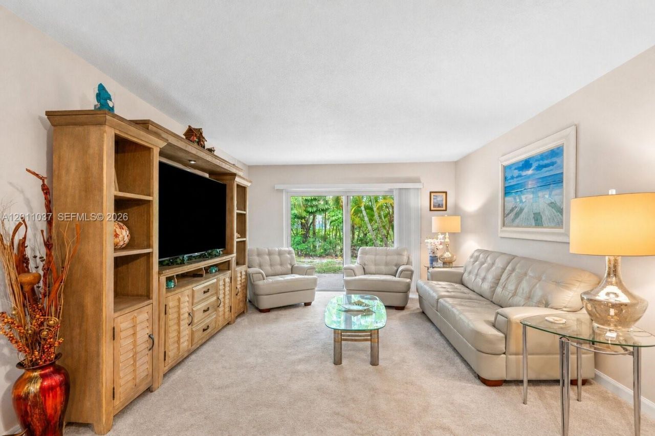8887 Bella Vista Dr, Unit 8887, Boca Raton, FL 33433 Photo