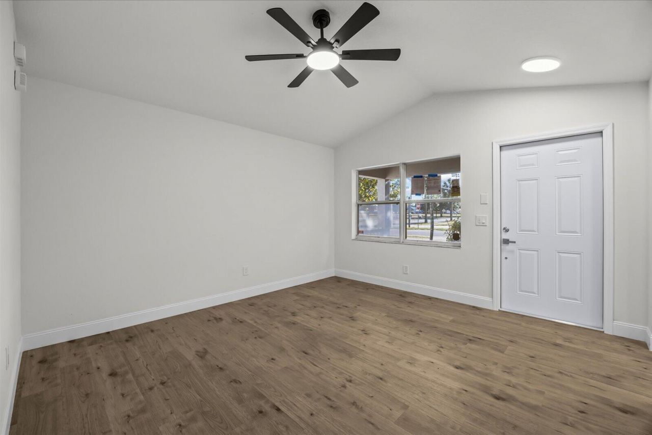 945 SE Forrest Park Drive, Stuart, FL 34994 Photo