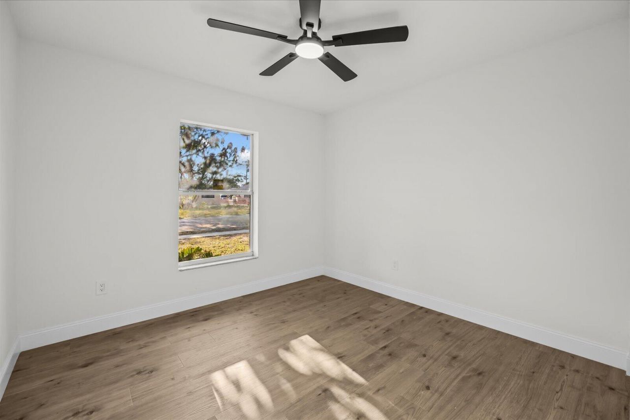 945 SE Forrest Park Drive, Stuart, FL 34994 Photo