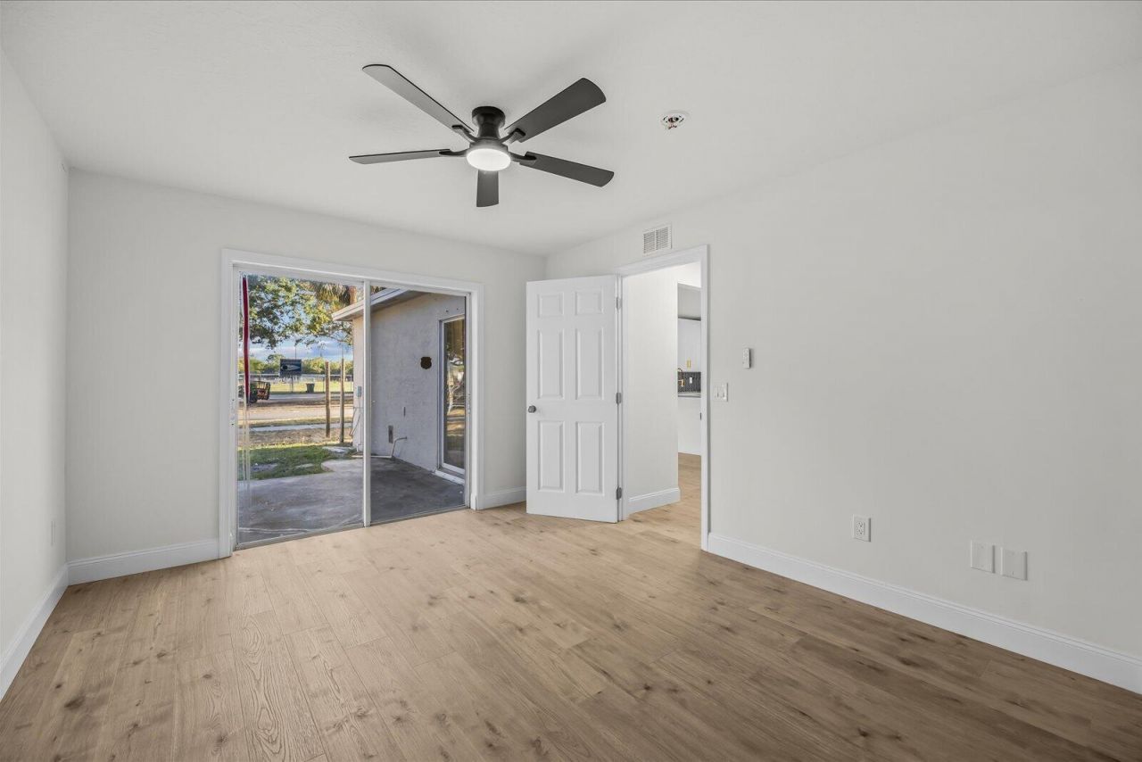 945 SE Forrest Park Drive, Stuart, FL 34994 Photo