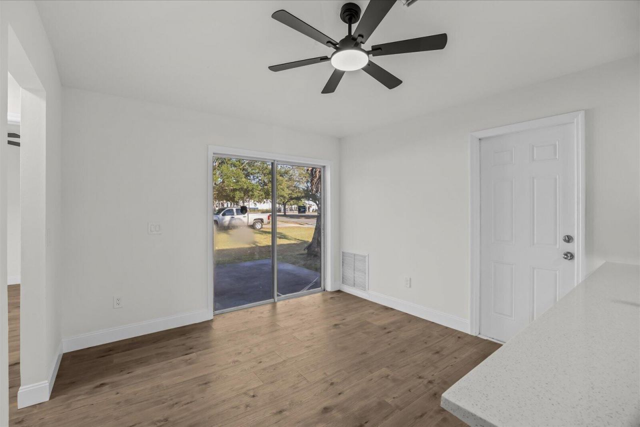 945 SE Forrest Park Drive, Stuart, FL 34994 Photo