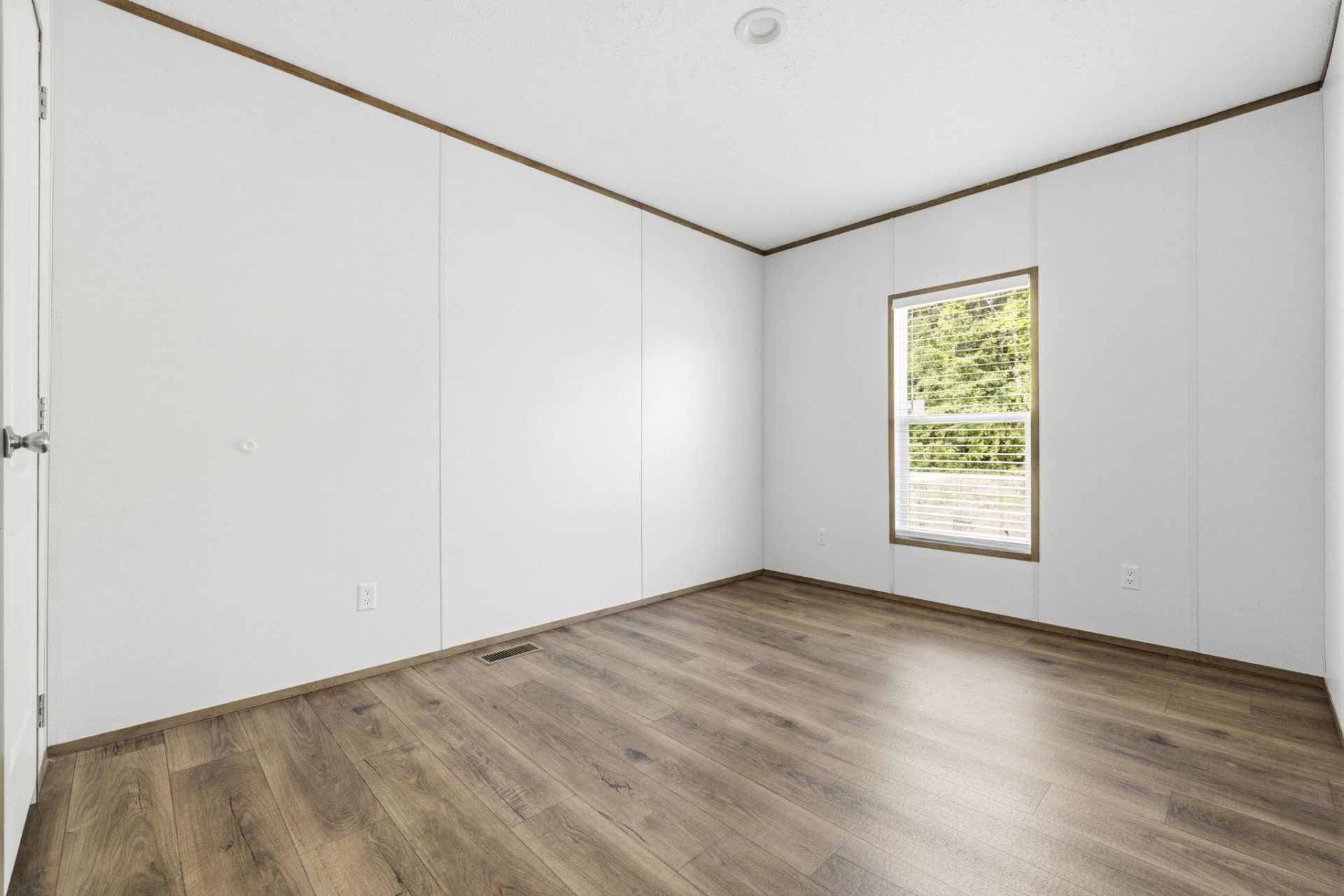 7031 Norton Rd. Photo 17