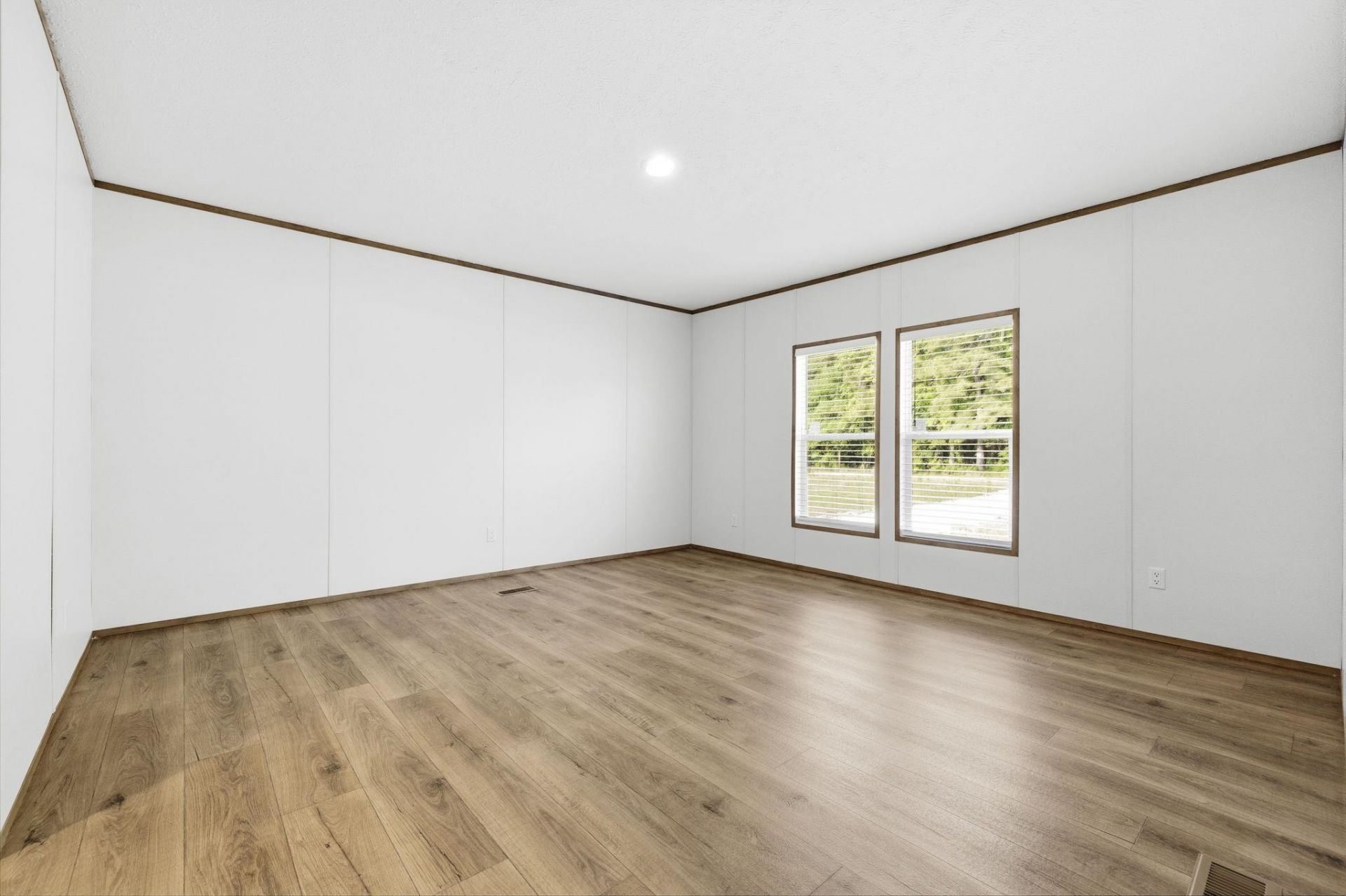 7031 Norton Rd. Photo 4