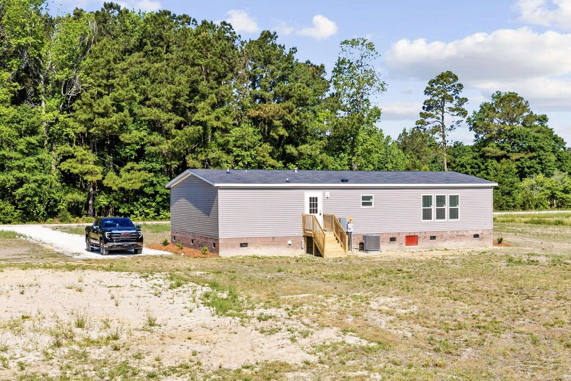 7031 Norton Rd. Photo 5