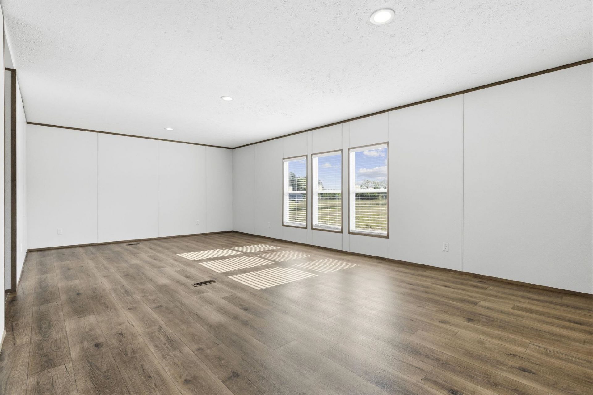 7031 Norton Rd. Photo 6