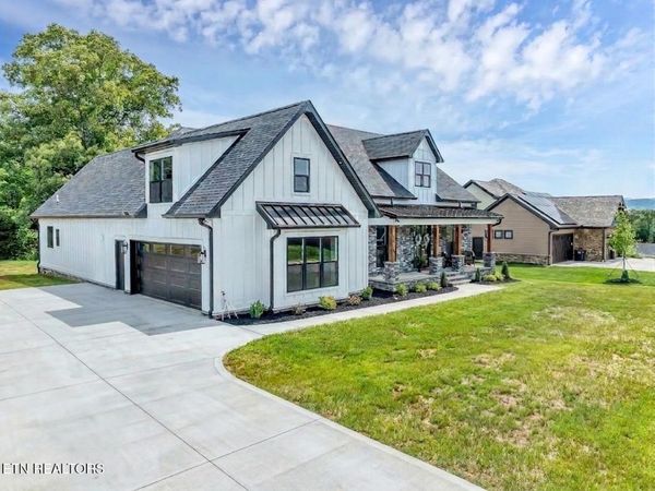 1114 Herbert Drive, Greenback, TN 37742