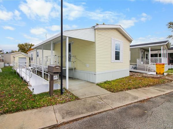 197 Jay Street, Dearborn Heights, MI 48127