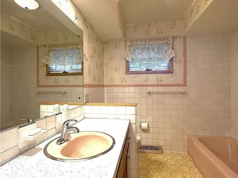 1952 Dodge Drive NW, Warren, OH 44485 Photo 6