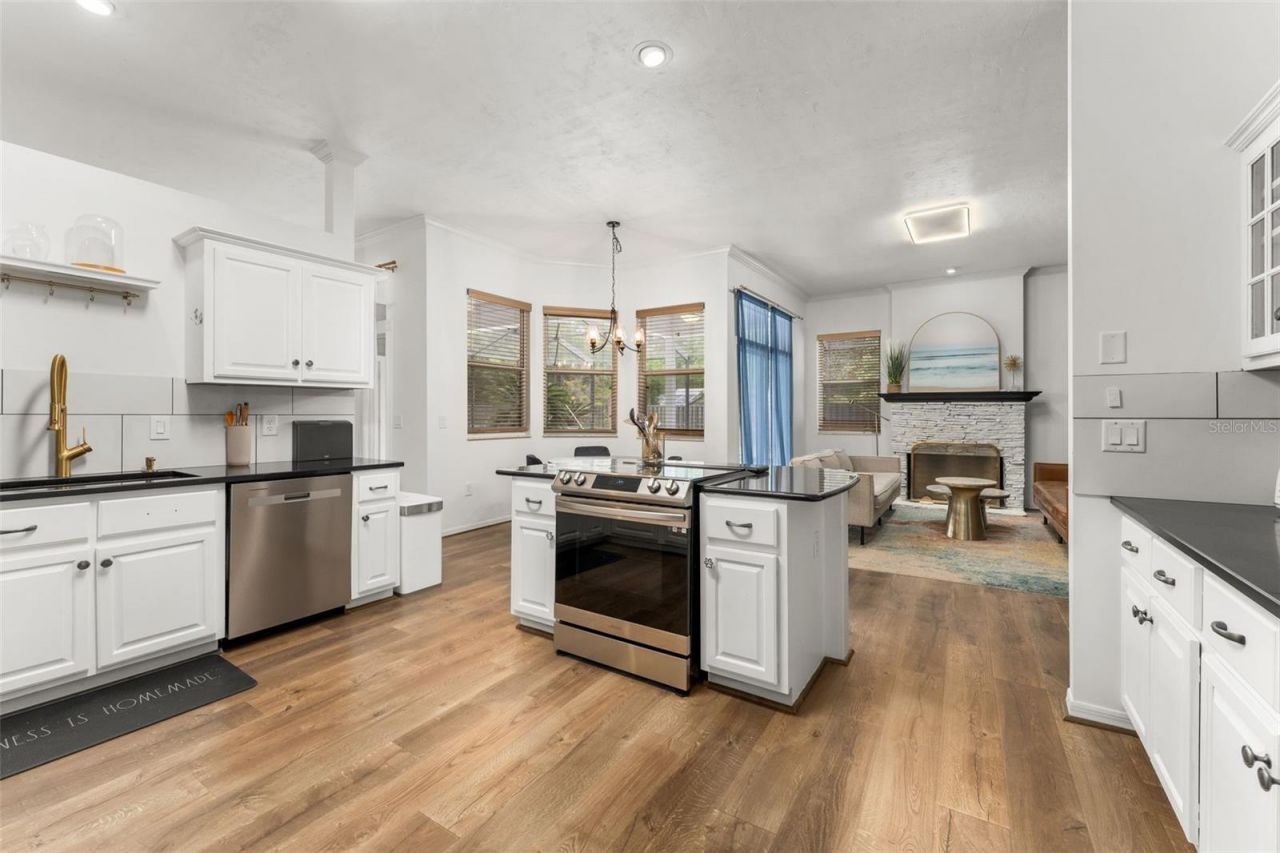 11520 NW 8th Lane , Gainesville, FL 32606 Photo