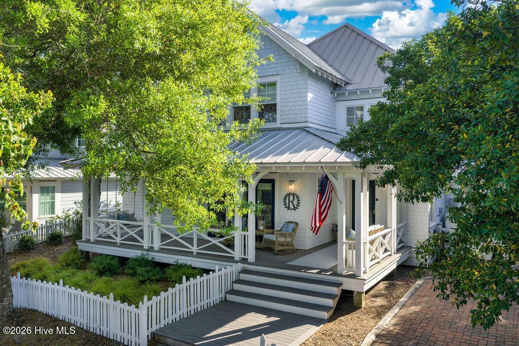 658 Wash Woods Way, Bald Head Island, NC 28461 Main Photo
