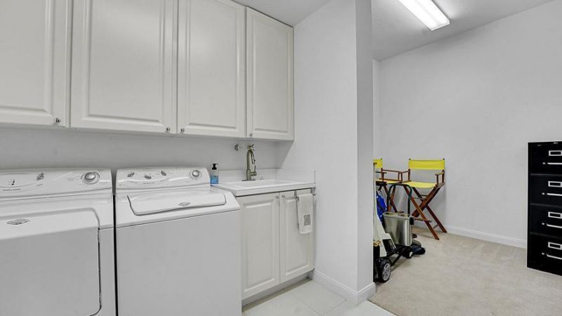 1 Harbour Isle Drive E, Unit Ph2, Fort Pierce, FL 34949 Photo