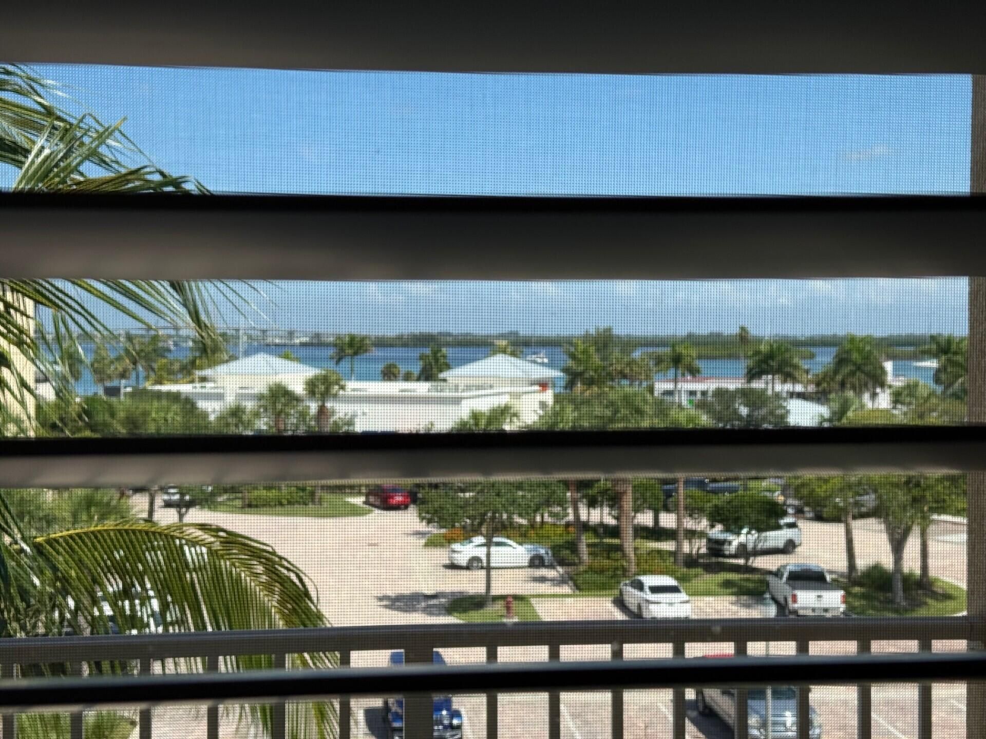1 Harbour Isle Drive E, Unit Ph2, Fort Pierce, FL 34949 Photo