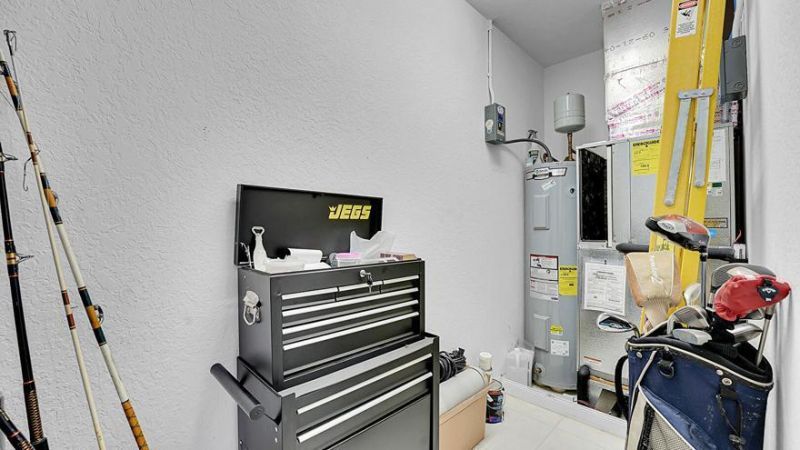 1 Harbour Isle Drive E, Unit Ph2, Fort Pierce, FL 34949 Photo