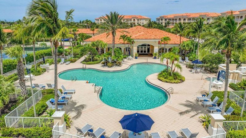 1 Harbour Isle Drive E, Unit Ph2, Fort Pierce, FL 34949 Photo
