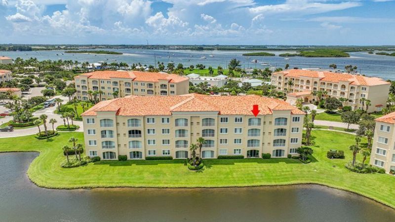 1 Harbour Isle Drive E, Unit Ph2, Fort Pierce, FL 34949 Photo
