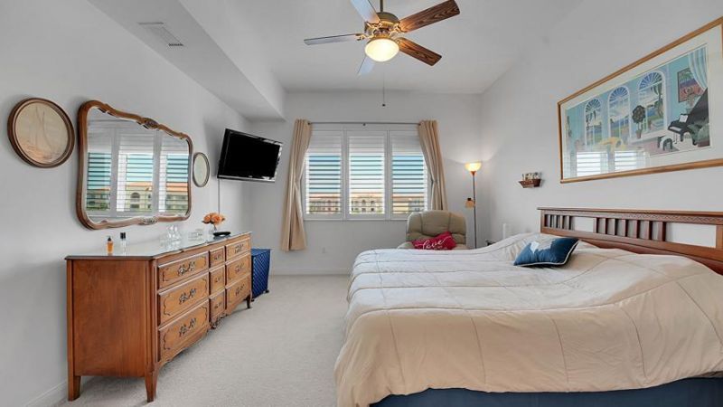 1 Harbour Isle Drive E, Unit Ph2, Fort Pierce, FL 34949 Photo