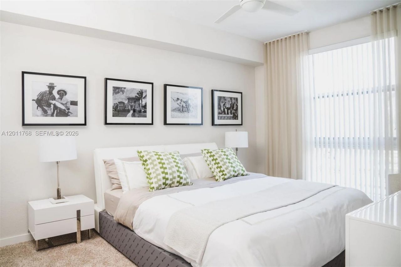 1170 NW 11th St , Unit A-405, Miami, FL 33136 Photo
