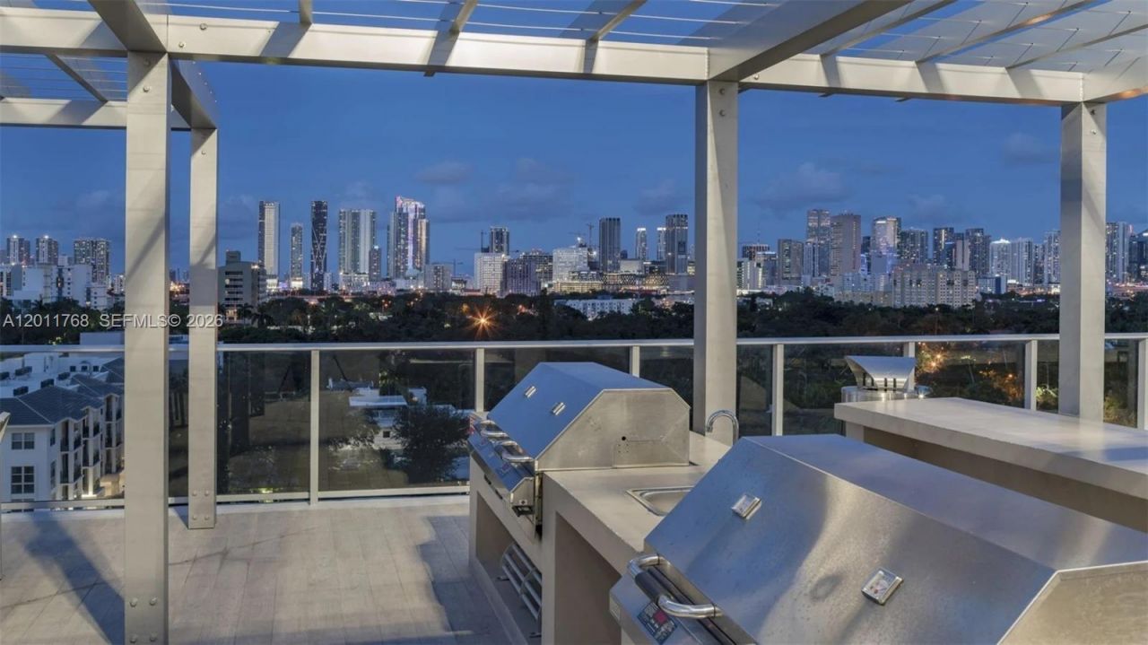 1170 NW 11th St , Unit A-405, Miami, FL 33136 Photo