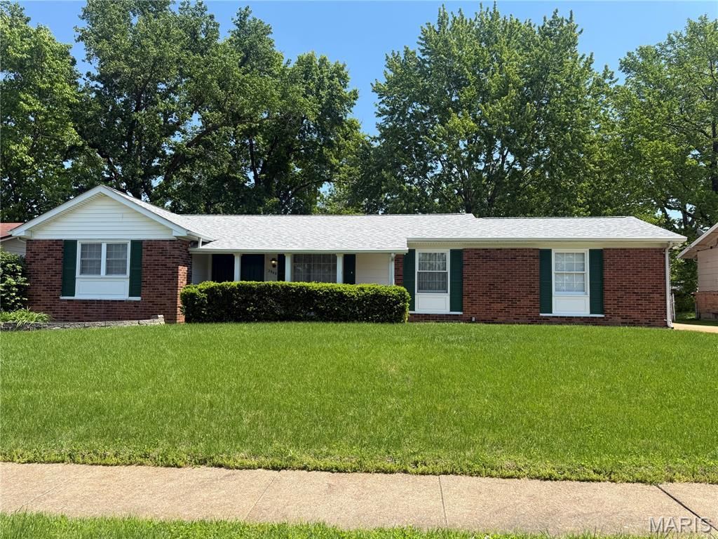 2940 Devonshire Drive , Florissant, MO 63033 Main Photo