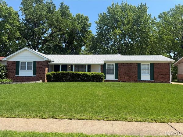 2940 Devonshire Drive , Florissant, MO 63033