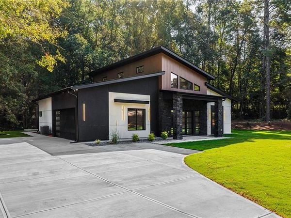 670 Loganville Highway , Winder, GA 30680