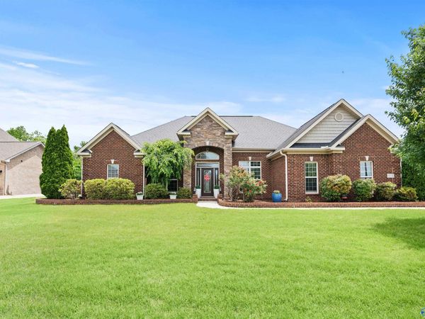 16132 Chowning Drive, Harvest, AL 35749
