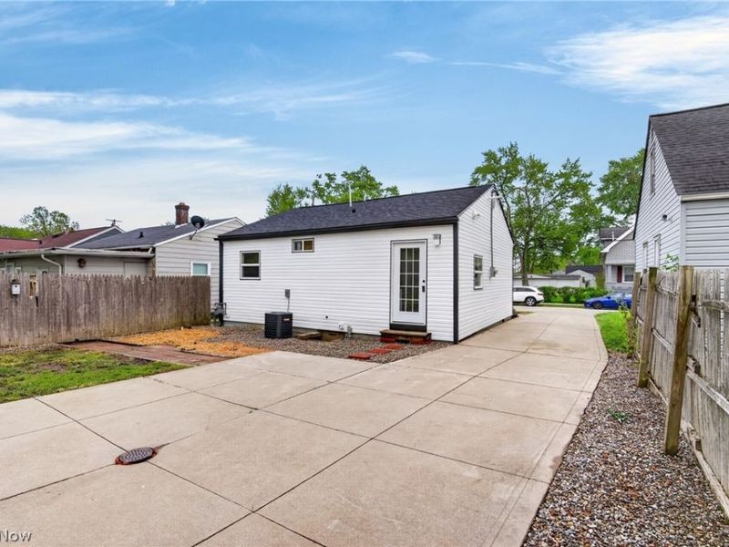11818 Kirton Avenue, Cleveland, OH 44135 Photo 20