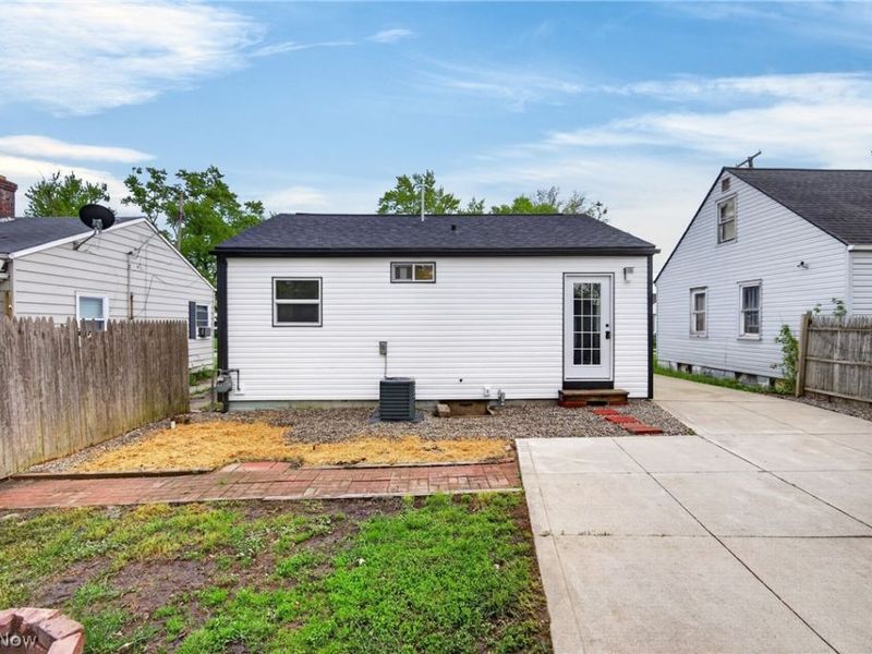 11818 Kirton Avenue, Cleveland, OH 44135 Photo 21