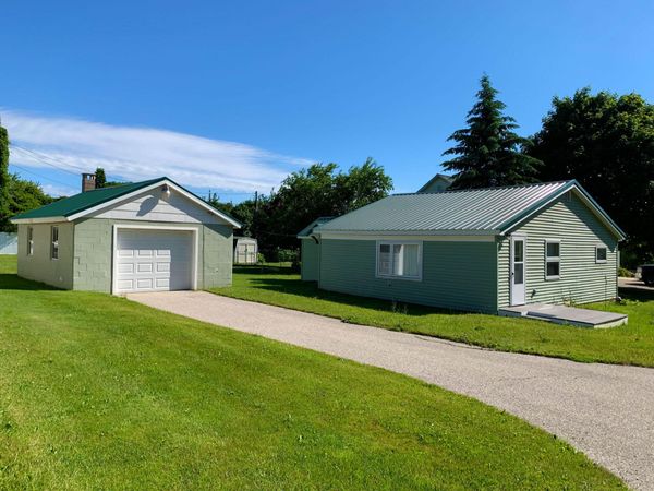 179 W Elliott ST, St. Ignace, MI 49781