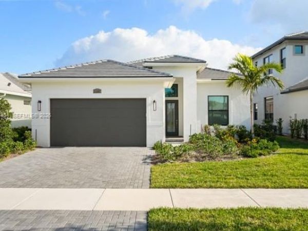 11267 SW Pietra Way , Port St. Lucie, FL 34987