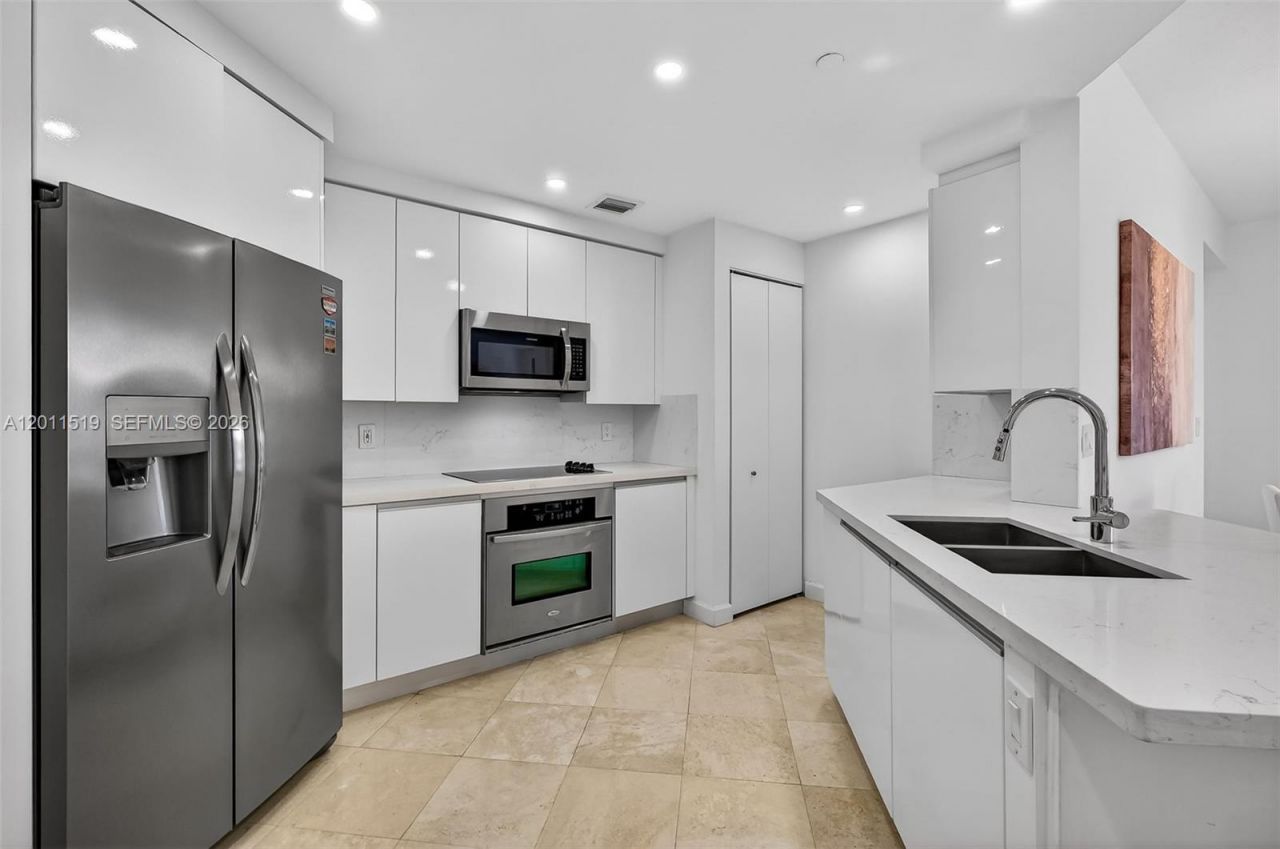 705 Crandon Blvd , Unit 506, Key Biscayne, FL 33149 Photo