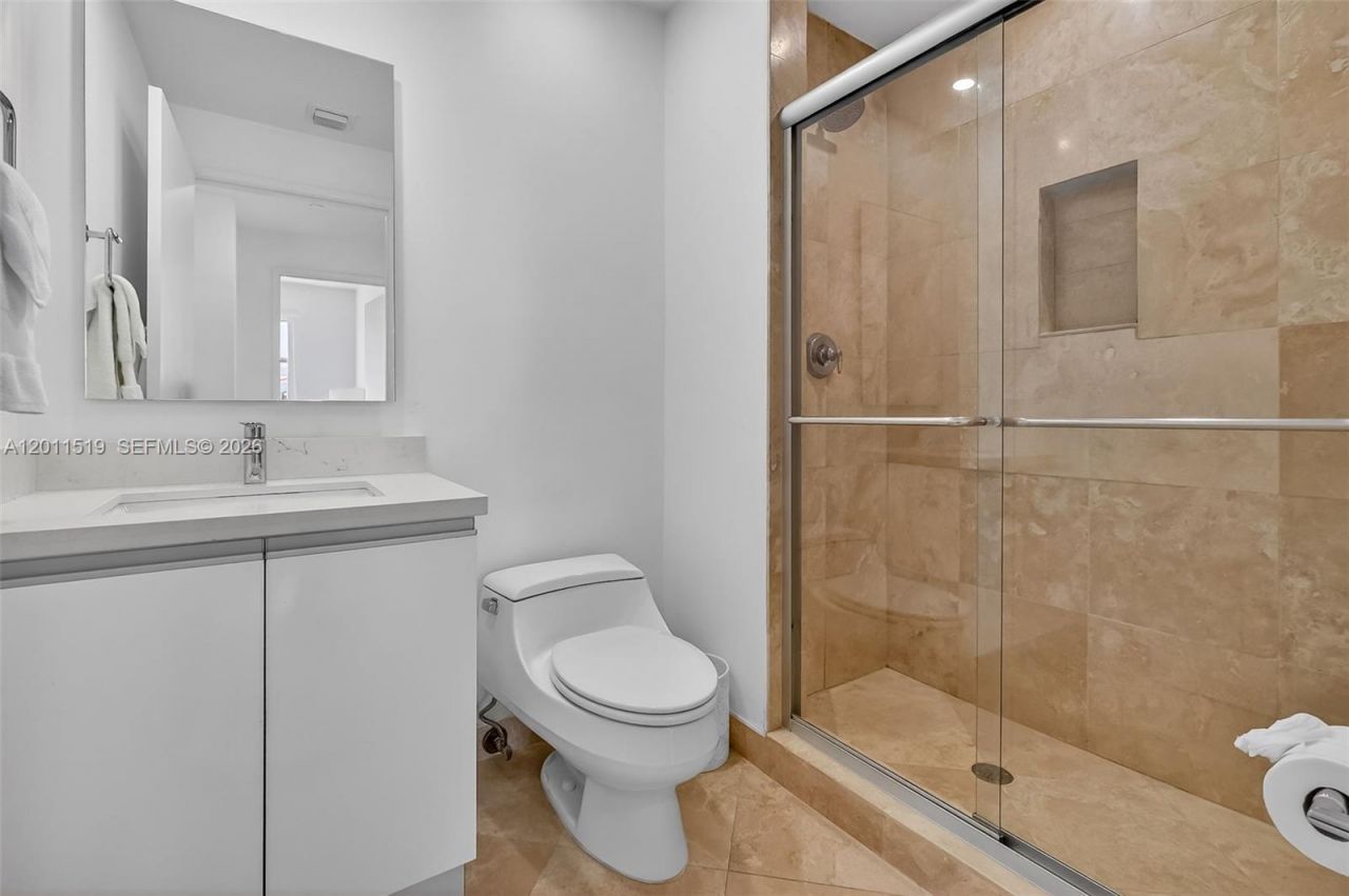 705 Crandon Blvd , Unit 506, Key Biscayne, FL 33149 Photo