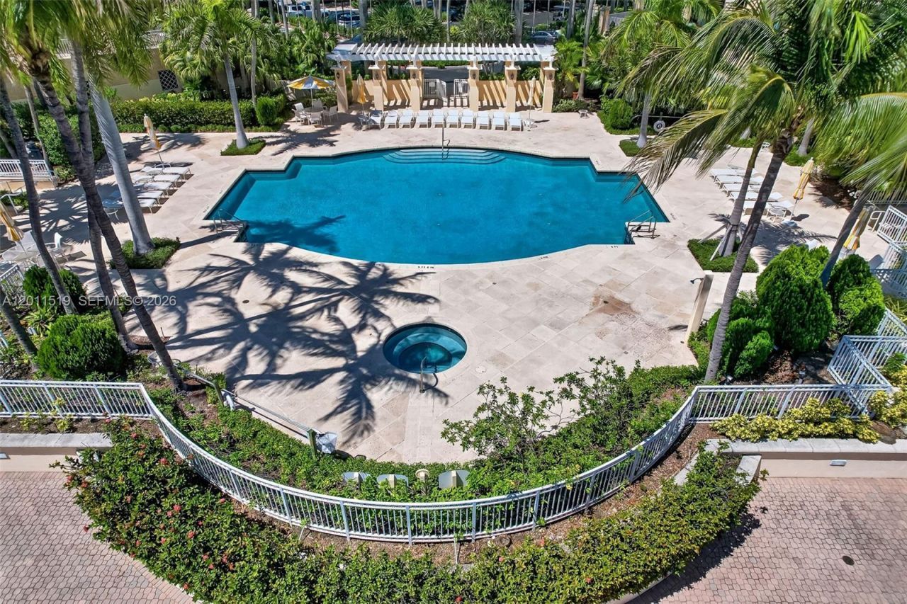 705 Crandon Blvd , Unit 506, Key Biscayne, FL 33149 Photo