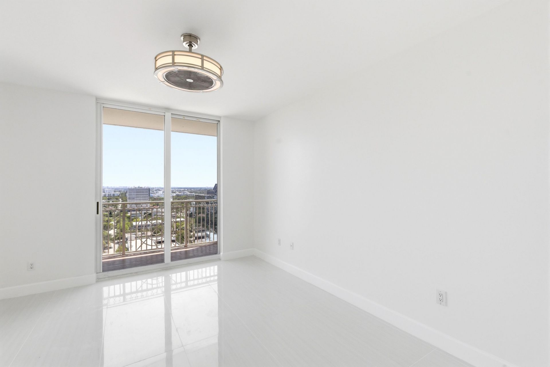 511 SE 5th Avenue, Unit 2207, Fort Lauderdale, FL 33301 Photo