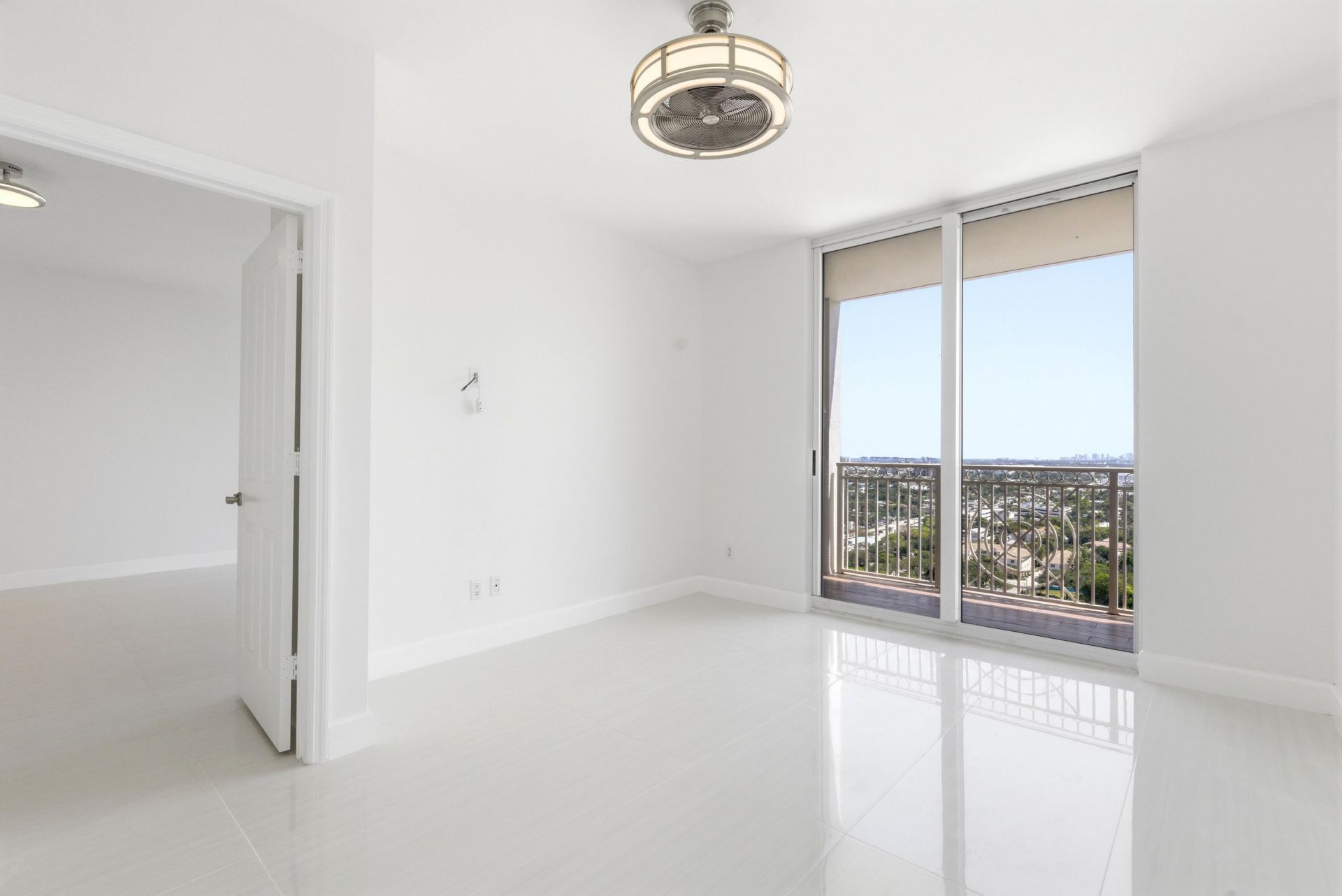 511 SE 5th Avenue, Unit 2207, Fort Lauderdale, FL 33301 Photo