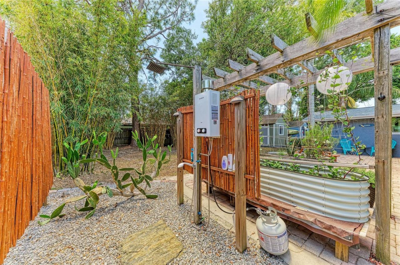2616 Wood Street, Sarasota, FL 34237 Photo