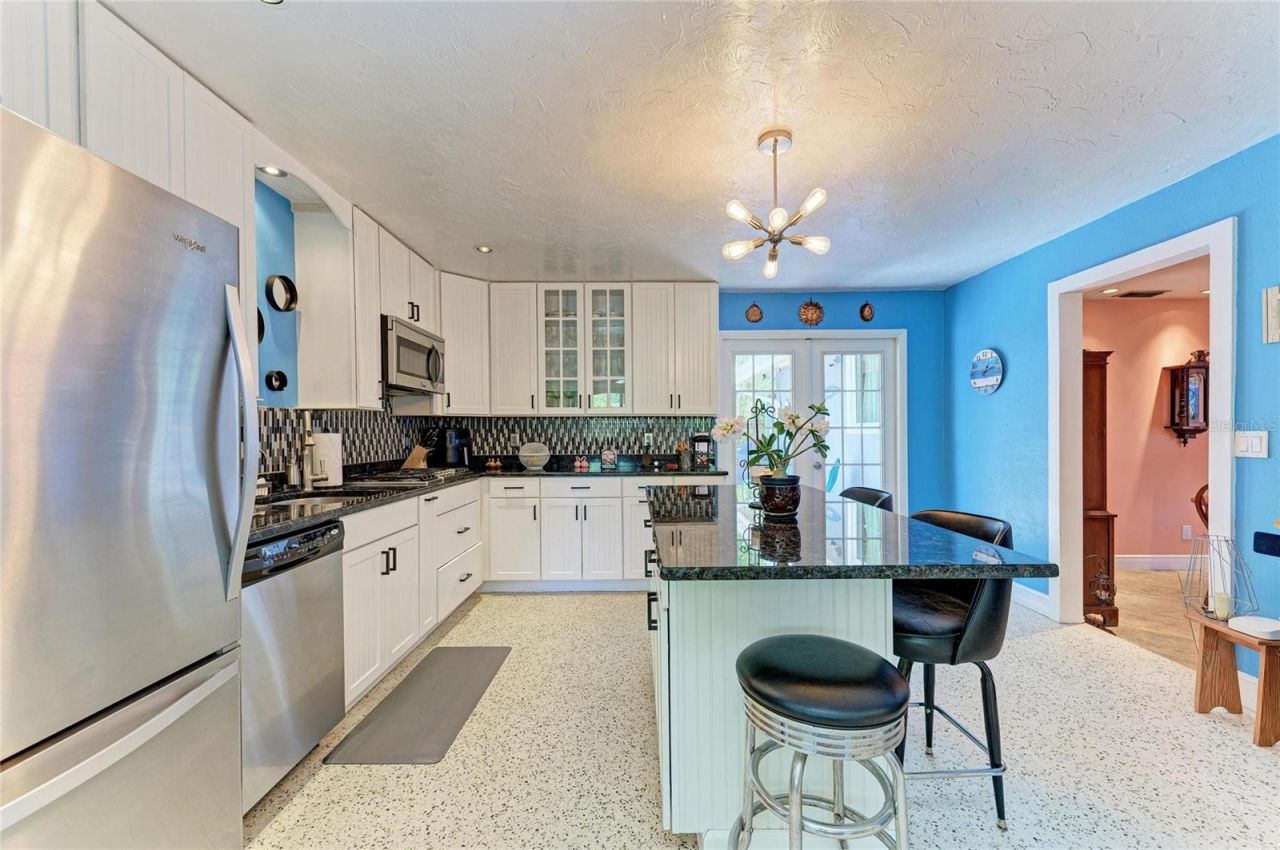 2616 Wood Street, Sarasota, FL 34237 Photo