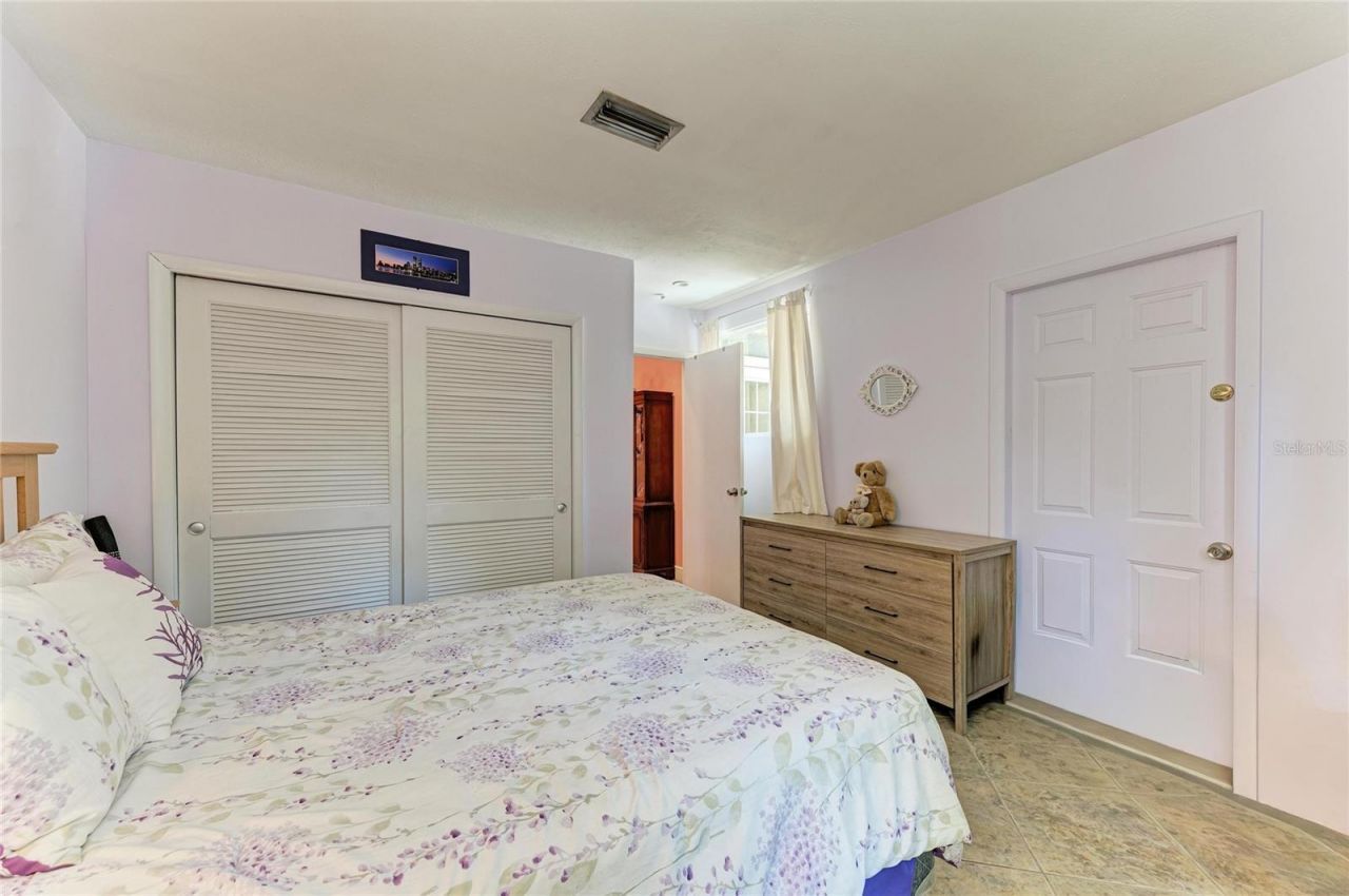 2616 Wood Street, Sarasota, FL 34237 Photo